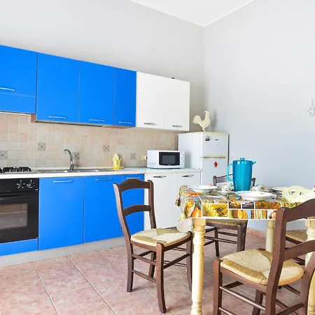 2 Bedroom Lovely In Marina Di Caronia * Caronia Marina